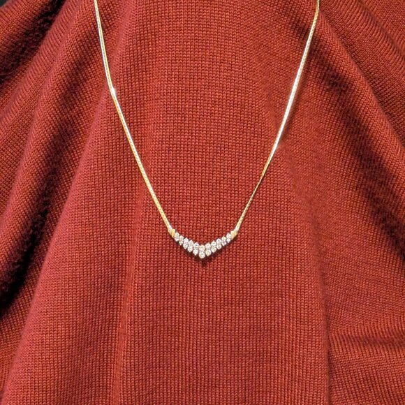 Jewelry - Elegant 3/4 carat Diamond Necklace